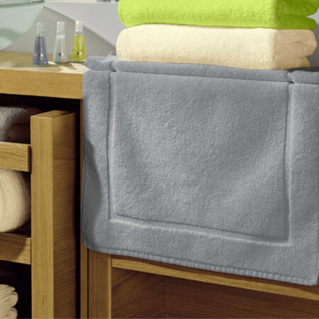 Pilkas vonios kilimėlis Star