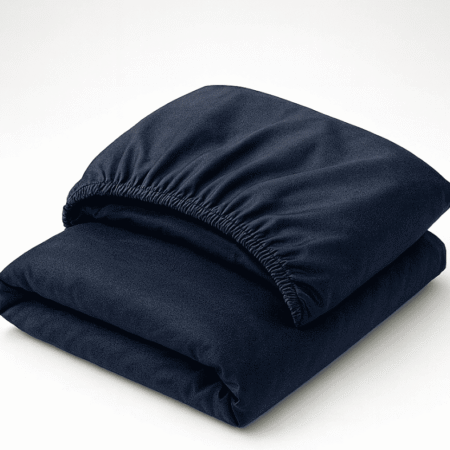 Premium satino paklodė su guma nAVY Premium satino paklodė su guma Navy