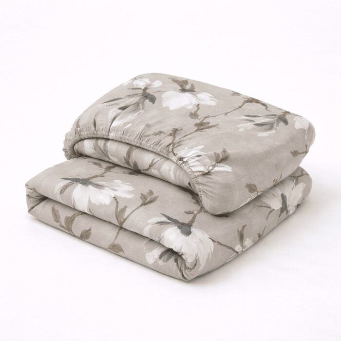 Premium satino paklodė su guma Magnolia elegance
